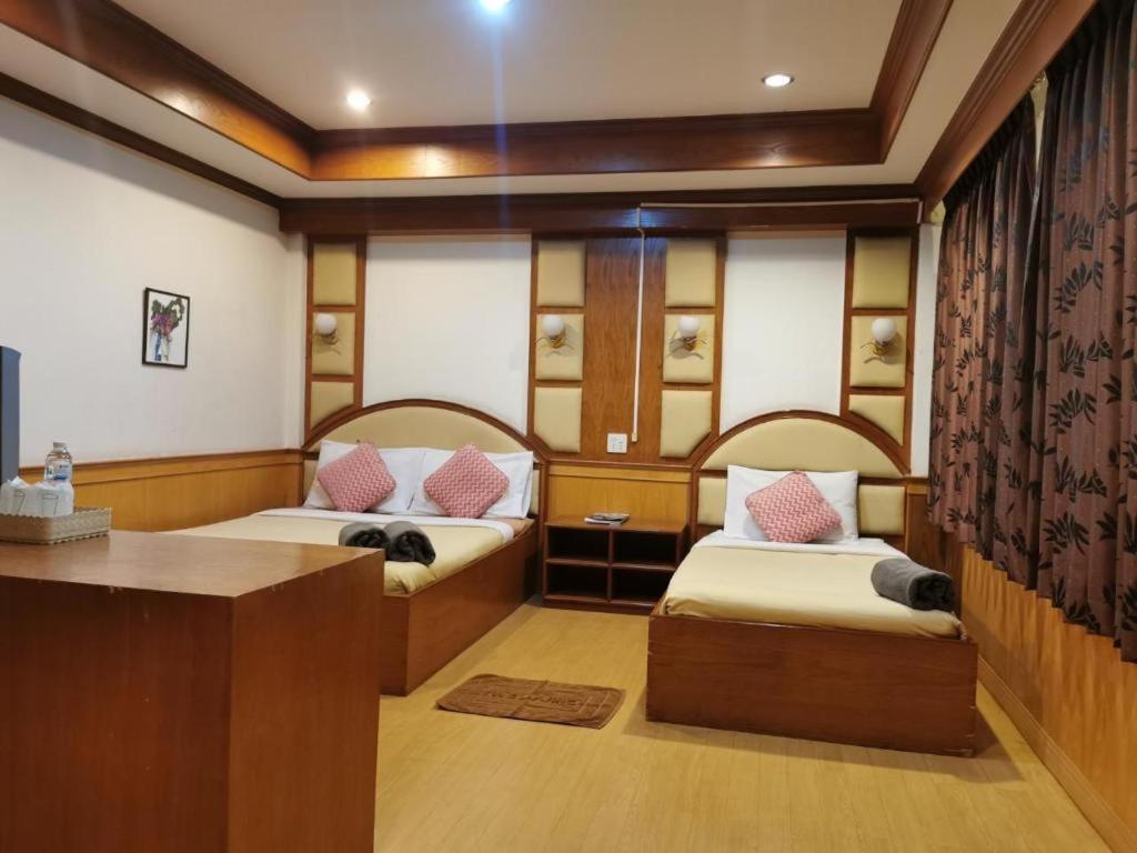 Supak Hotel Kalasin Exterior foto